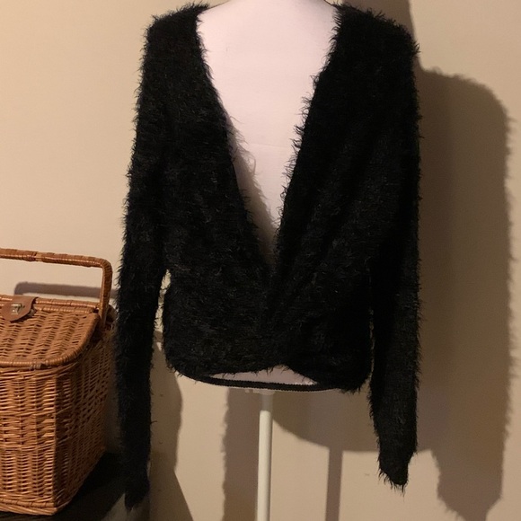 Love Tree Fuzzy Black Twist Knot Back Sweater - Picture 5 of 10
